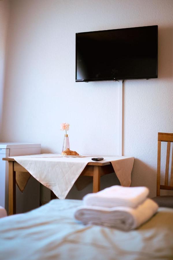 Hotel Dalmacija Mayen Luaran gambar