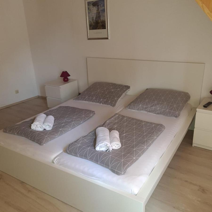 Hotel Dalmacija Mayen Luaran gambar